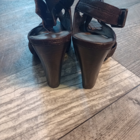 Worthington Women's Size 8 Brown Faux Leather Heels - Picture 5 of 6